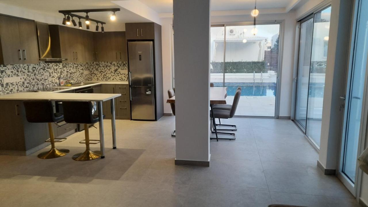 Sky Apartment On The Pool Αγία Νάπα Εξωτερικό φωτογραφία