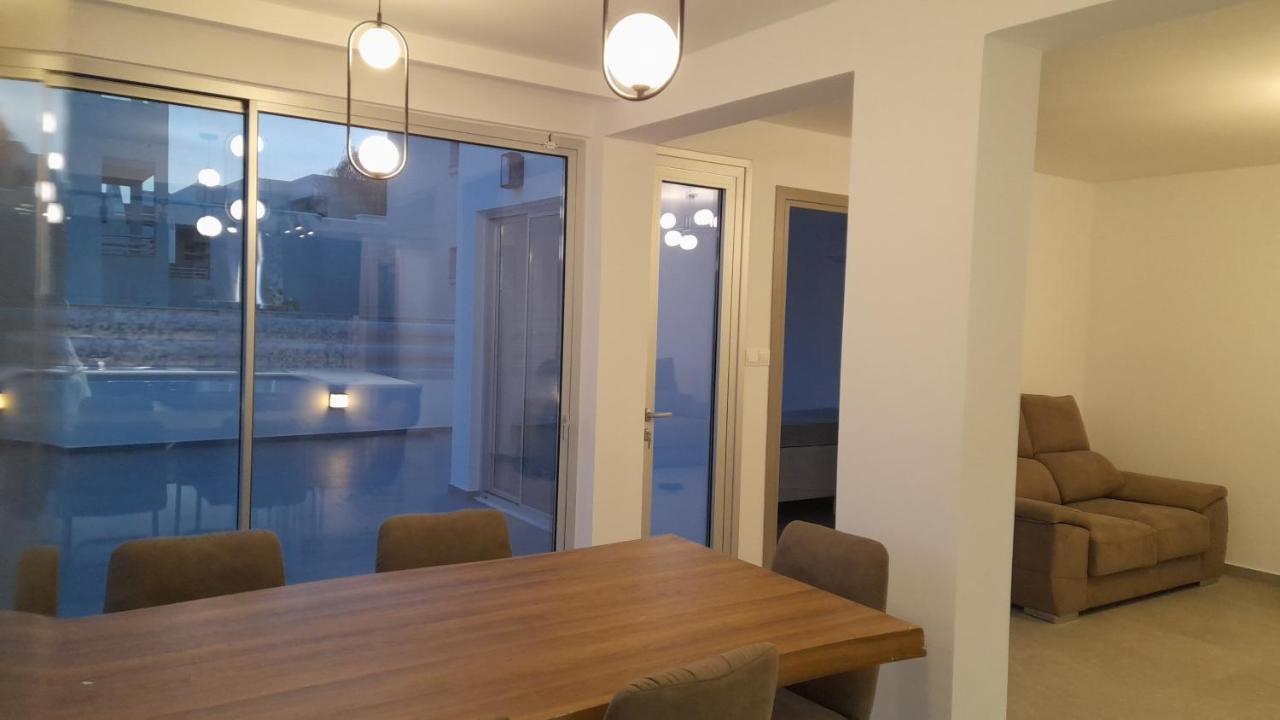 Sky Apartment On The Pool Αγία Νάπα Εξωτερικό φωτογραφία