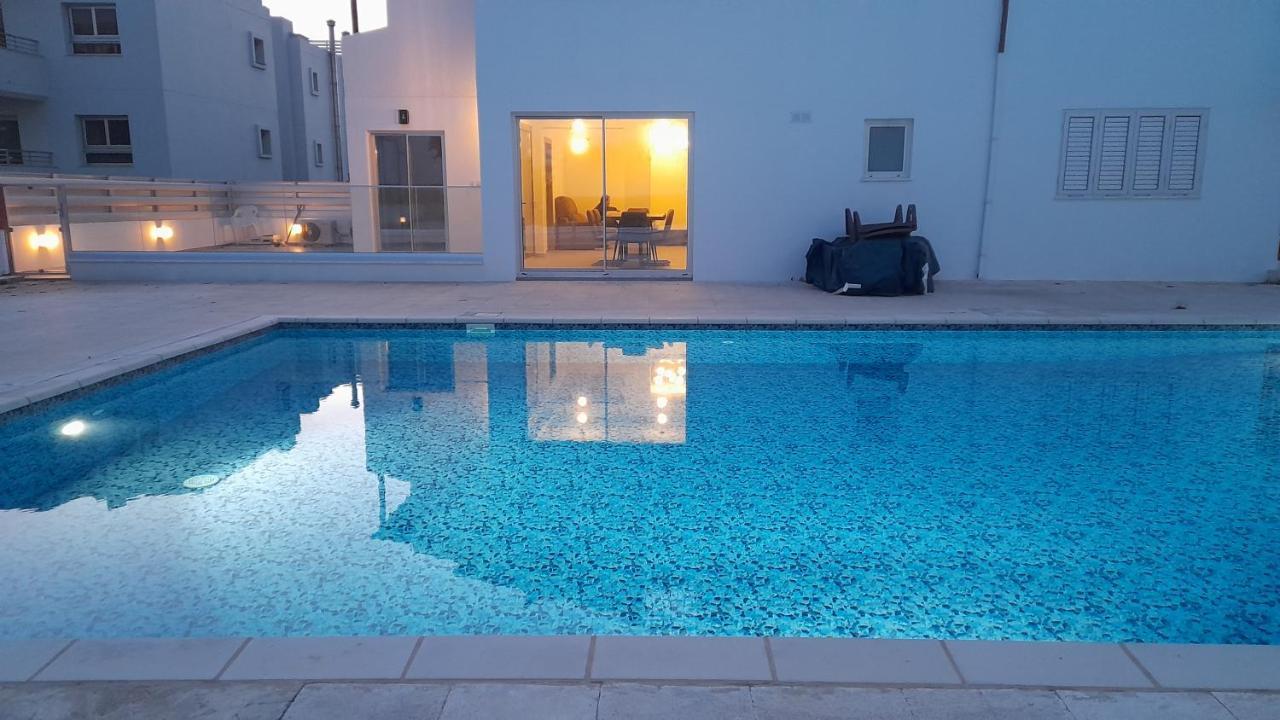 Sky Apartment On The Pool Αγία Νάπα Εξωτερικό φωτογραφία